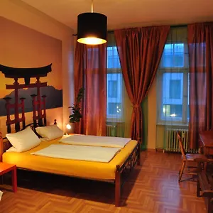 https://charlotten-apartment.find-berlin-hotels.com