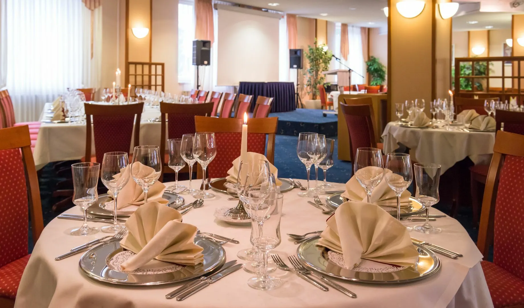 Novina Hotel Suedwestpark Nuremberga
